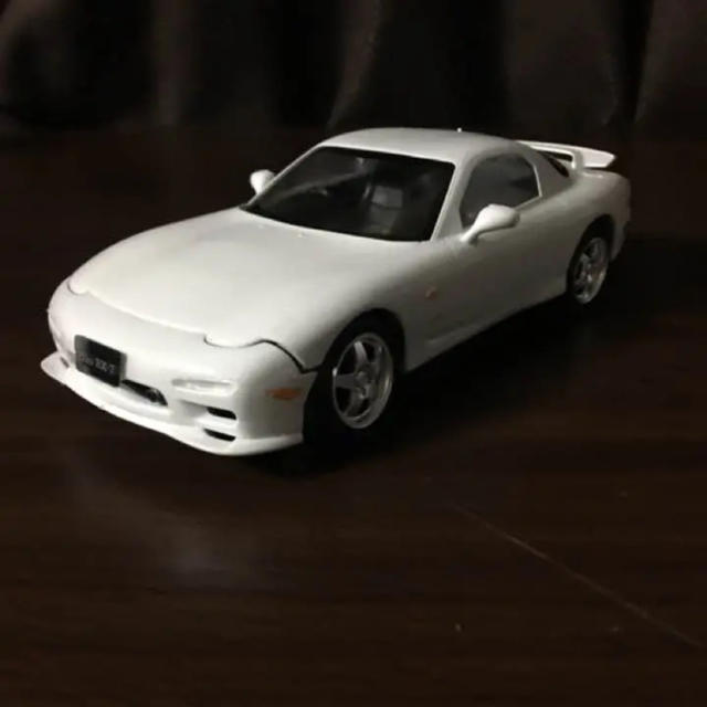 AOSHIMA(アオシマ)の1/24 マツダ FD3S RX-7 ’96 アオシマ エンタメ/ホビーのおもちゃ/ぬいぐるみ(ミニカー)の商品写真