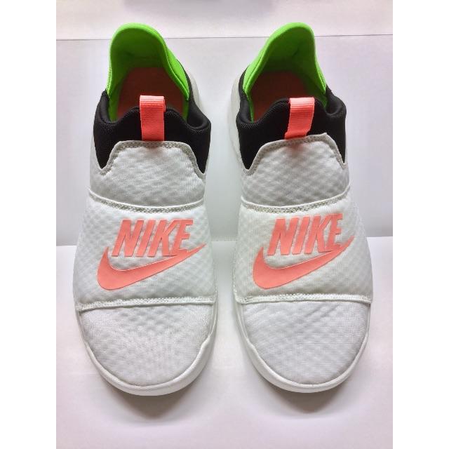 【新品】NIKE BENASSI SLIP 882410-100 26.0cm