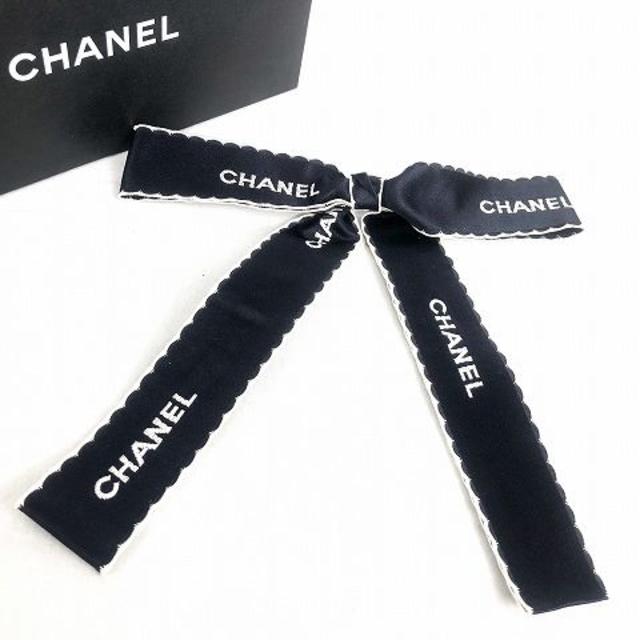 chanel リボンブローチ