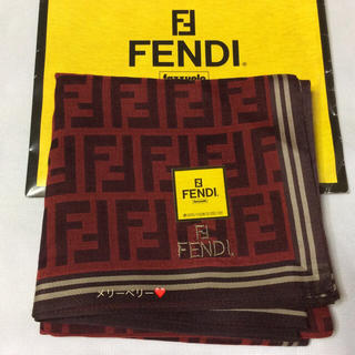 フェンディ(FENDI)の【新品】❤️フェンディ  ハンカチ❤︎ズッカ柄 しっかりした生地です🌸(ハンカチ)