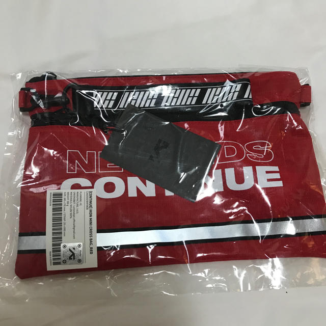 iKON(アイコン)のラスト1点！iKON ミニクロスバッグ レッド レディースのバッグ(ショルダーバッグ)の商品写真