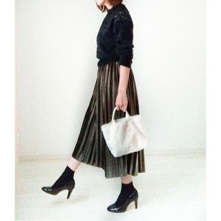 ザラ(ZARA)の秋トレンド❤️カーキ プリーツスカート  (ひざ丈スカート)