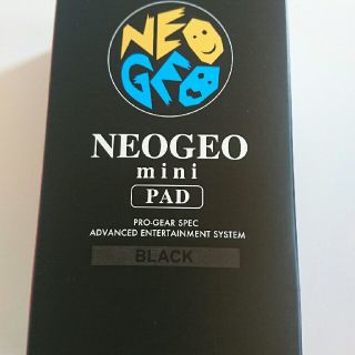 エスエヌケイ(SNK)の【新品未開封】NEOGEO mini  専用PAD(黒)(家庭用ゲーム機本体)