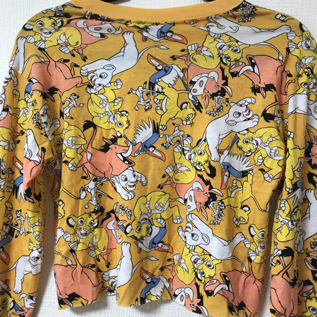 Disney(ディズニー)の【レア!!!!!】XS ライオンキング  ロングスリーブ レディースのトップス(Tシャツ(長袖/七分))の商品写真