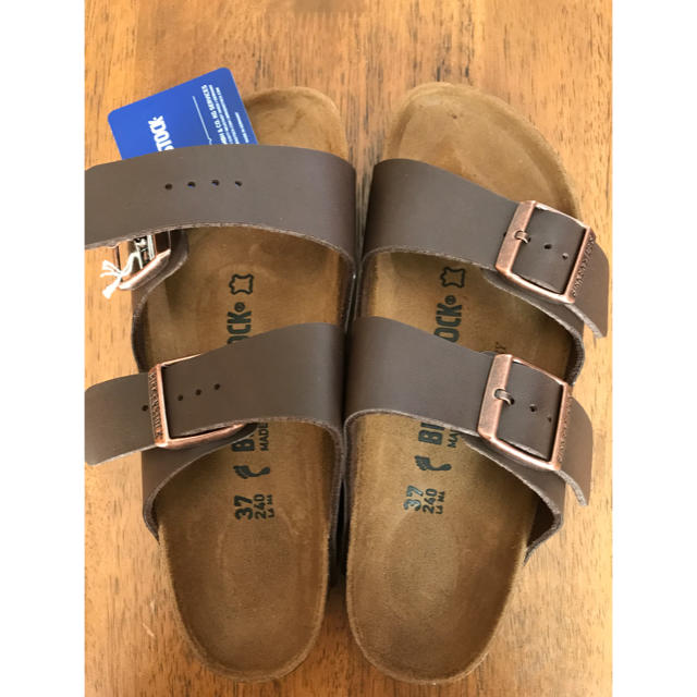 BIRKENSTOCK(ビルケンシュトック)の【新品未使用】ビルケンシュトック アリゾナ 37 レディースの靴/シューズ(サンダル)の商品写真