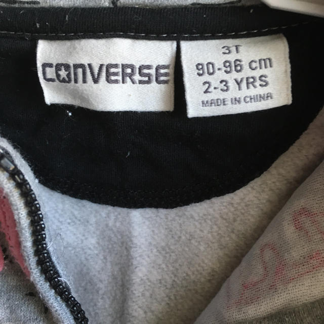 CONVERSE(コンバース)のパーカー(90〜96cm) キッズ/ベビー/マタニティのキッズ服女の子用(90cm~)(ジャケット/上着)の商品写真