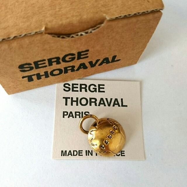 H.P.FRANCE(アッシュペーフランス)の【ALA様専用】serge thoraval セルジュトラヴァル 惑星 地球 レディースのアクセサリー(チャーム)の商品写真