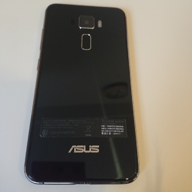 ASUS(エイスース)のASUS ZenFone3 SIMフリー 国内版 ブラック 美品箱付属品あり

 スマホ/家電/カメラのスマートフォン/携帯電話(スマートフォン本体)の商品写真