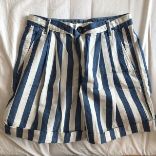 ザラ(ZARA)のザラ ショートパンツ ストライプ(ショートパンツ)