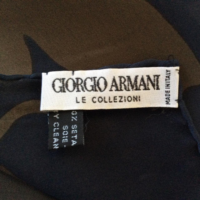 Giorgio Armani(ジョルジオアルマーニ)のジョルジオ アルマーニ スカーフ レディースのファッション小物(バンダナ/スカーフ)の商品写真