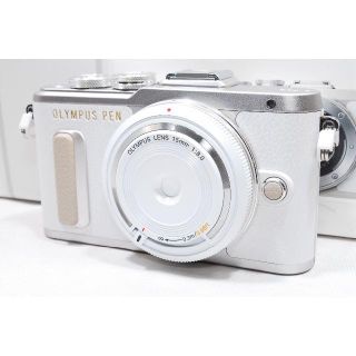 オリンパス(OLYMPUS)の❤️めぐまる購入❤️OLYMPUS PEN E-PL8 大人気のホワイト♫(ミラーレス一眼)