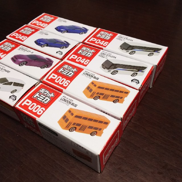 ポケットトミカ(8台セット) エンタメ/ホビーのおもちゃ/ぬいぐるみ(ミニカー)の商品写真