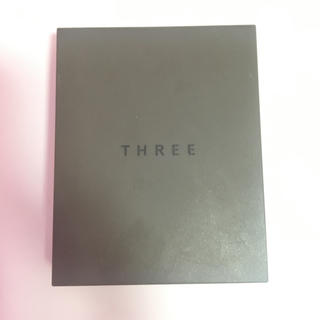 スリー(THREE)のThree シマリンググローデュオ 01(フェイスカラー)