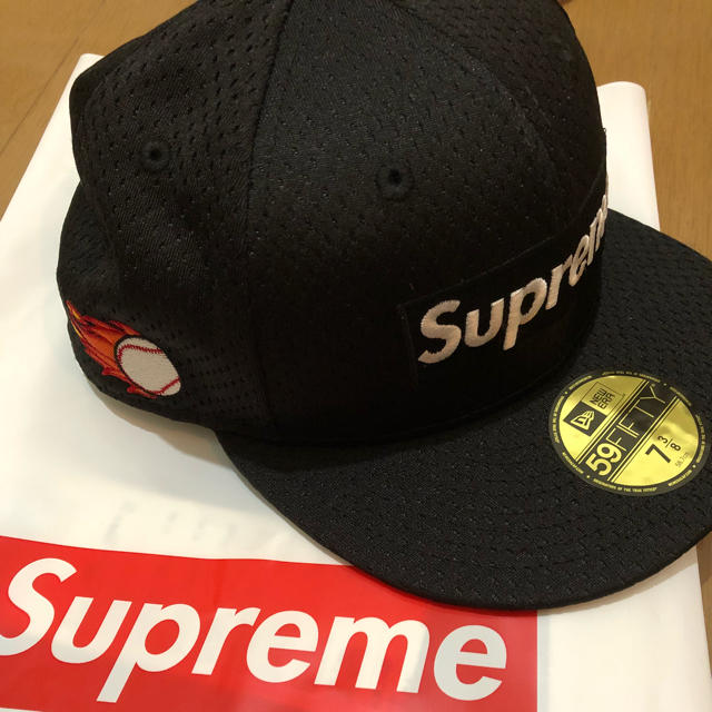 2018fw SUPREME NEW ERA black 7-3/8