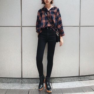 マウジー(moussy)のMOUSSY24♡HW Rebirth BLACK SKINNYブラックスキニー(デニム/ジーンズ)