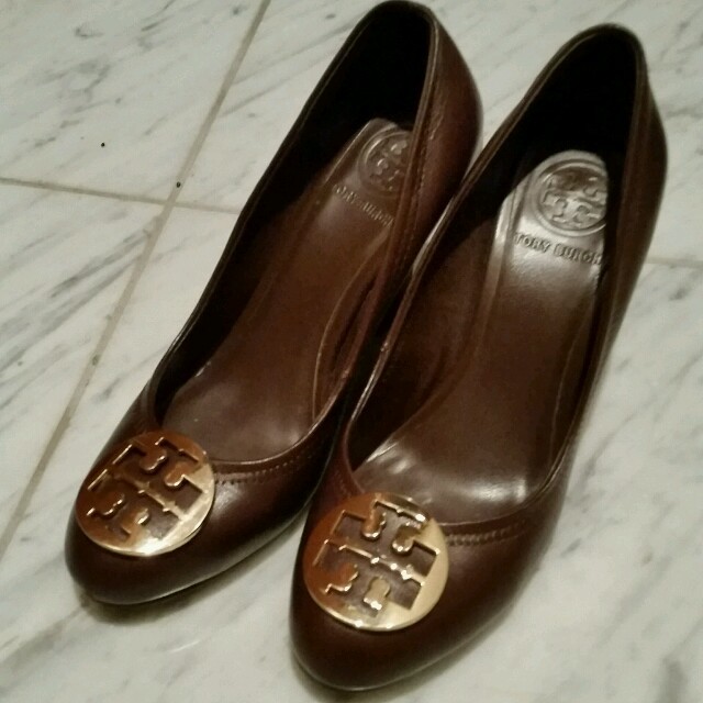 Tory Burch(トリーバーチ)のトリーバーチ パンプス レディースの靴/シューズ(ハイヒール/パンプス)の商品写真