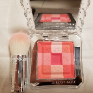 ジルスチュアート(JILLSTUART)の残量8割程度ジルチークブラシ付き(チーク)