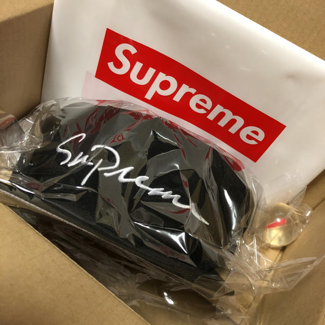 Supreme NewEra Black 59FIFTY 7 1/4