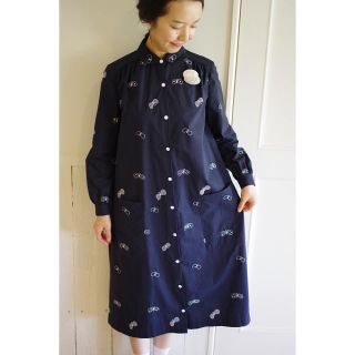 ミナペルホネン(mina perhonen)のミナペルホネン  chouchoシャツワンピース navy 完売(ロングワンピース/マキシワンピース)