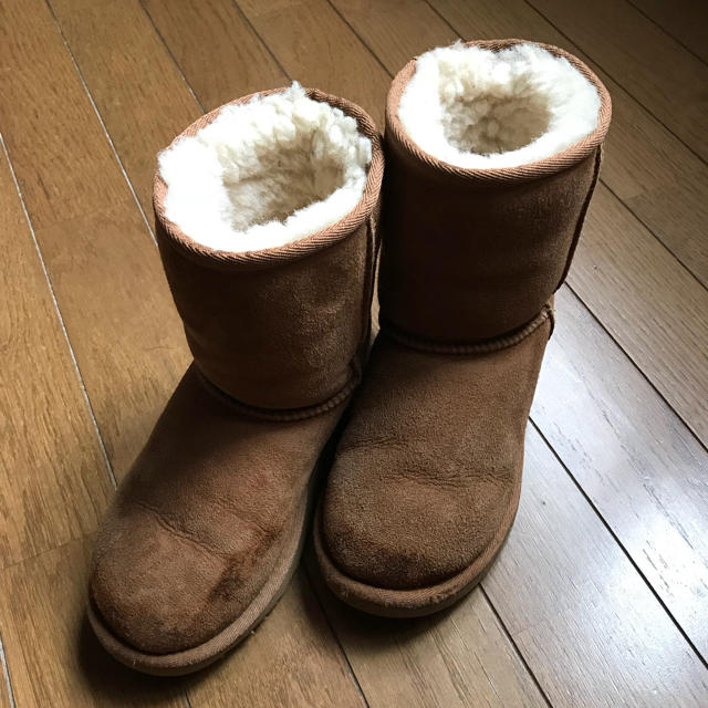 UGG(アグ)のUGG アグ キッズ ムートンブーツ 正規品 20センチ キッズ/ベビー/マタニティのキッズ靴/シューズ(15cm~)(ブーツ)の商品写真