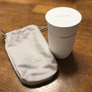 アイコス(IQOS)のみち様専用★ほぼ新品★アイコス カートレイ 白(車内アクセサリ)