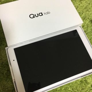 エーユー(au)のタブレット Qua(タブレット)