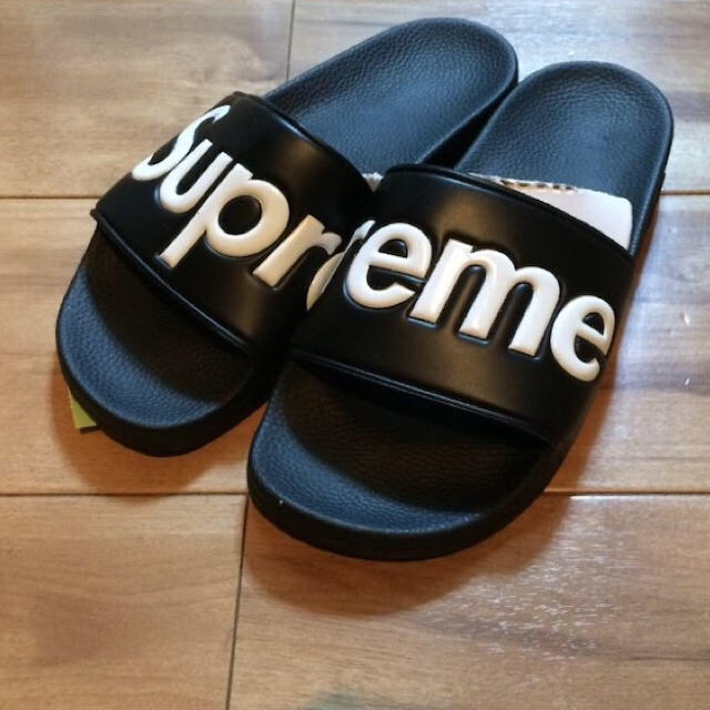 Supreme(シュプリーム)の正規品 Supreme シュプリーム サンダル US8 26cm ブラック メンズの靴/シューズ(サンダル)の商品写真