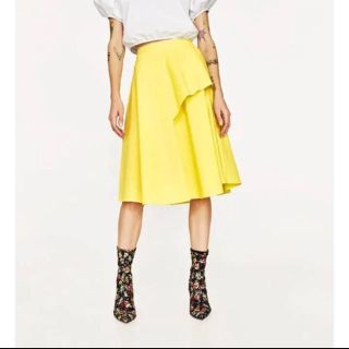 ザラ(ZARA)の新品 ZARA スカート(ひざ丈スカート)