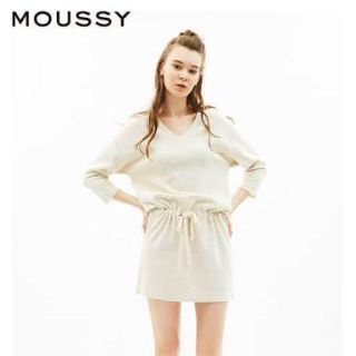 マウジー(moussy)のmoussy♡Vネックワンピ(ミニワンピース)