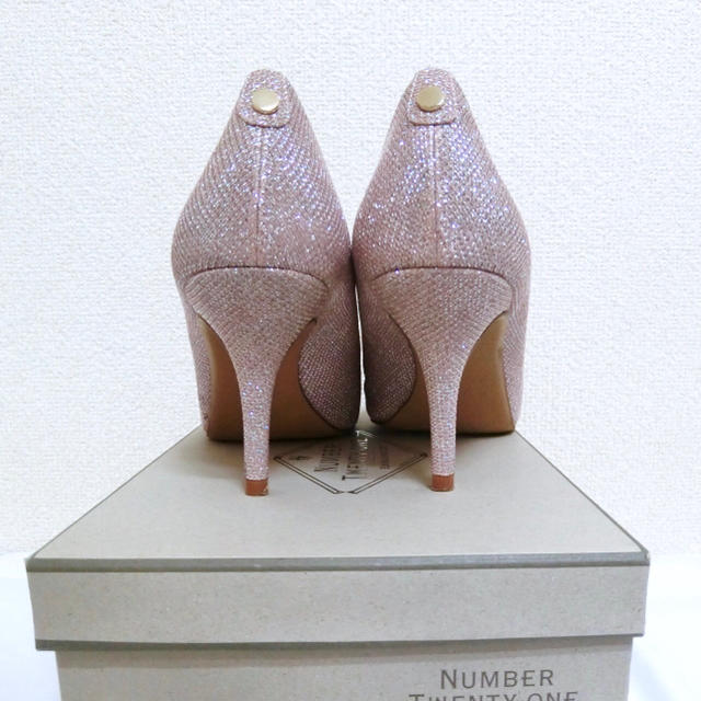 No. 21(ナンバートゥエンティワン)のナンバートゥエンティワン キラキラピンクパンプス 24.5cm♡ レディースの靴/シューズ(ハイヒール/パンプス)の商品写真