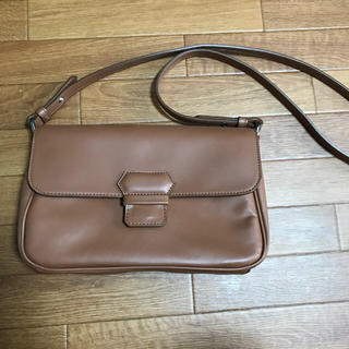 ARMANI COLLEZIONI カウレザー チェーン バッグ