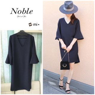 スピックアンドスパンノーブル(Spick and Span Noble)の美品❣️ Noble 2WAYストレッチソデフレアワンピース ネイビー 38(ひざ丈ワンピース)