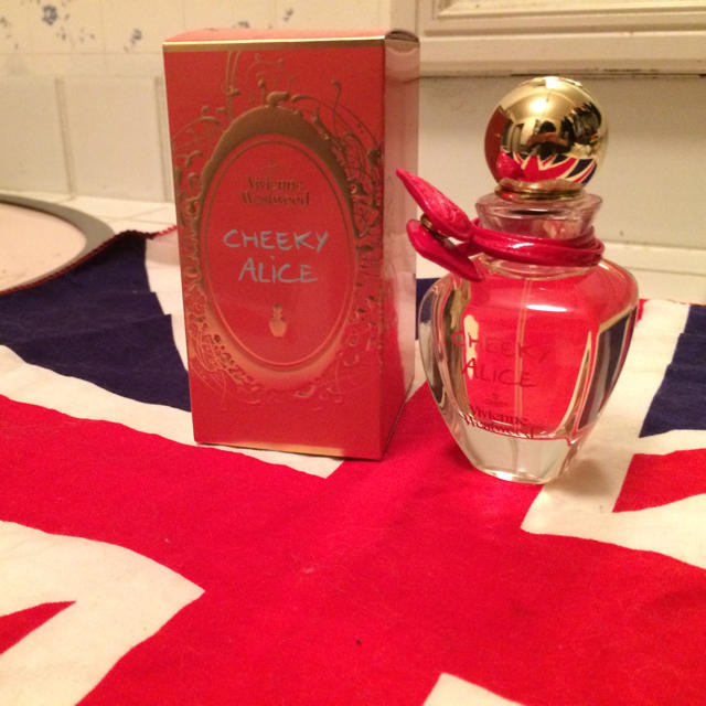Vivienne Westwood(ヴィヴィアンウエストウッド)のヴィヴィアンウエストウッド 香水 フレグランス :CHEEKYALICEETSP コスメ/美容の香水(香水(女性用))の商品写真