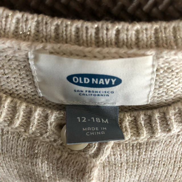 Old Navy(オールドネイビー)のオールドネイビー♡カーディガン ラメ入りベージュ 80-85cm キッズ/ベビー/マタニティのベビー服(~85cm)(カーディガン/ボレロ)の商品写真