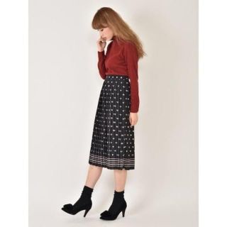 ティティアンドコー(titty&co)の【送料込】titty&Co ★新品★プリーツスカート♪定価7400★t886(ロングスカート)