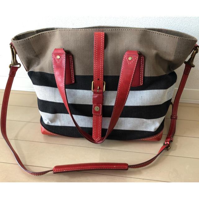 BURBERRY(バーバリー)のpino387さん専用 Burberry 2way マザーズバック 3点セット キッズ/ベビー/マタニティのマタニティ(マザーズバッグ)の商品写真