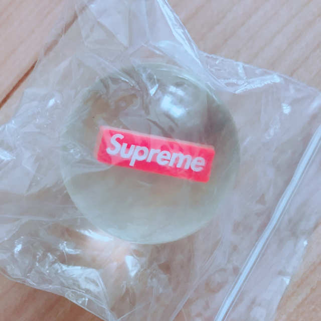 Supreme(シュプリーム)のSupreme シュプリーム スーパーボール  2018AW ノベルティ♡  メンズのファッション小物(その他)の商品写真