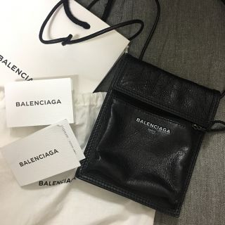 balenciaga GD着用 BALENCIAGA ロッカーポーチ