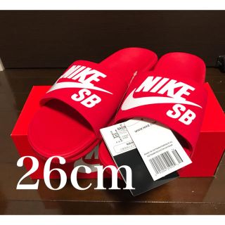 ナイキ(NIKE)の26cm NIKE ナイキ ベナッシ ミスマッチ SB 黒×赤(サンダル)