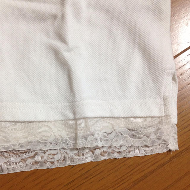 【値下げ中】裾レース付きのポロシャツ レディースのトップス(ポロシャツ)の商品写真