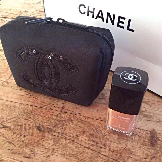 CHANEL(シャネル)のシャネル♡ネイル＆ポーチセット コスメ/美容のネイル(その他)の商品写真