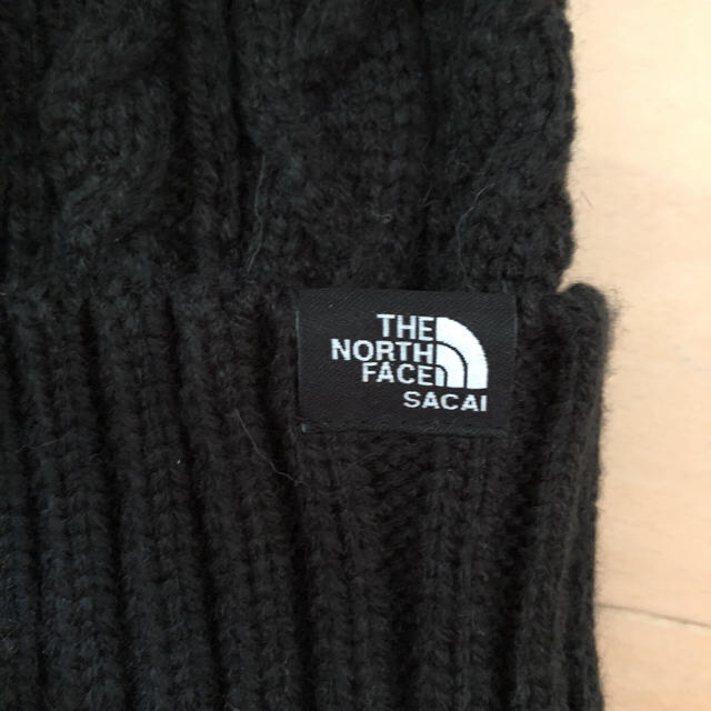 sacai(サカイ)のsacai×THE north Face サカイ ボンボンニットキャップ レディースの帽子(ニット帽/ビーニー)の商品写真