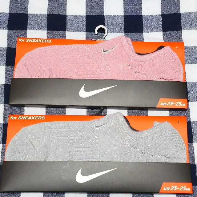 NIKE(ナイキ)の新品！NIKE♪ラメ靴下♪２足set♪ レディースのレッグウェア(ソックス)の商品写真