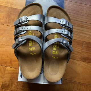 ビルケンシュトック(BIRKENSTOCK)のビルケンシュトック   フロリダ(シルバー)(サンダル)