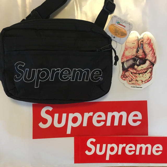 Supreme シュプリーム ショルダーバッグ ディズニープリンセスのベビーグッズも大集合 ショルダーバッグ