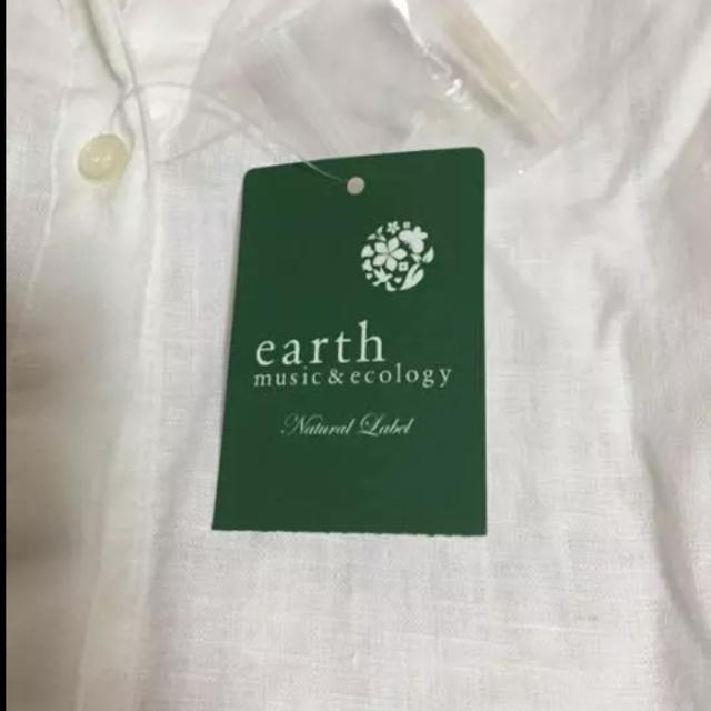 earth music & ecology(アースミュージックアンドエコロジー)のリネン スキッパーブラウス ホワイト レディースのトップス(シャツ/ブラウス(長袖/七分))の商品写真