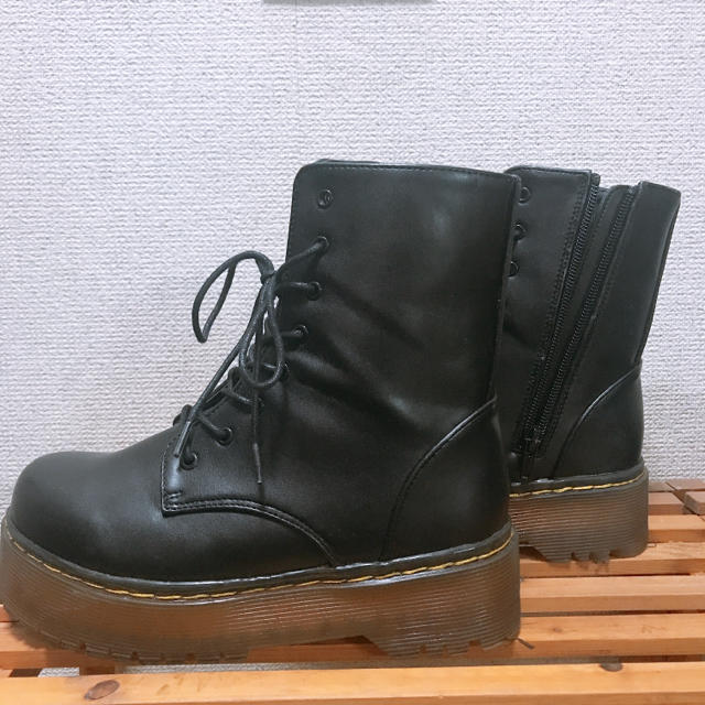 Sugar Sugar(シュガーシュガー)のDr.Martens風 厚底ブーツ レディースの靴/シューズ(ブーツ)の商品写真