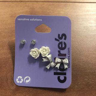 クレアーズ(claire's)の新品 クレアーズ  ピアス リボン アクセサリー(ピアス)