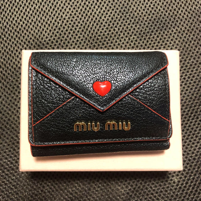 miumiu お財布 ラブレター