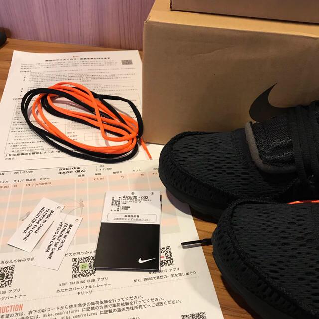 NIKE(ナイキ)のNIKE off-white AIR PRESTO  28センチ メンズの靴/シューズ(スニーカー)の商品写真